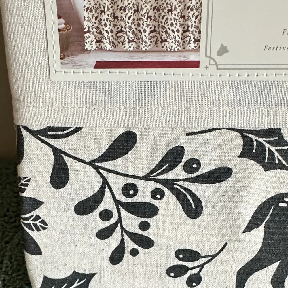 Envogue Black and Cream Holiday Christmas Shower Curtain Reindeer Holly NEW!